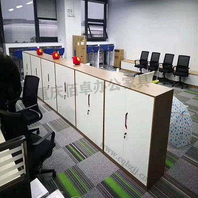 咖白套矮柜实拍图